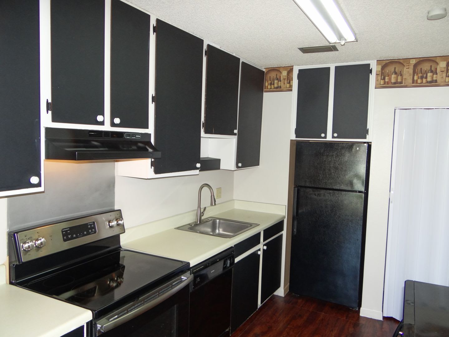 Centrally located 2/1 condo – photo 5