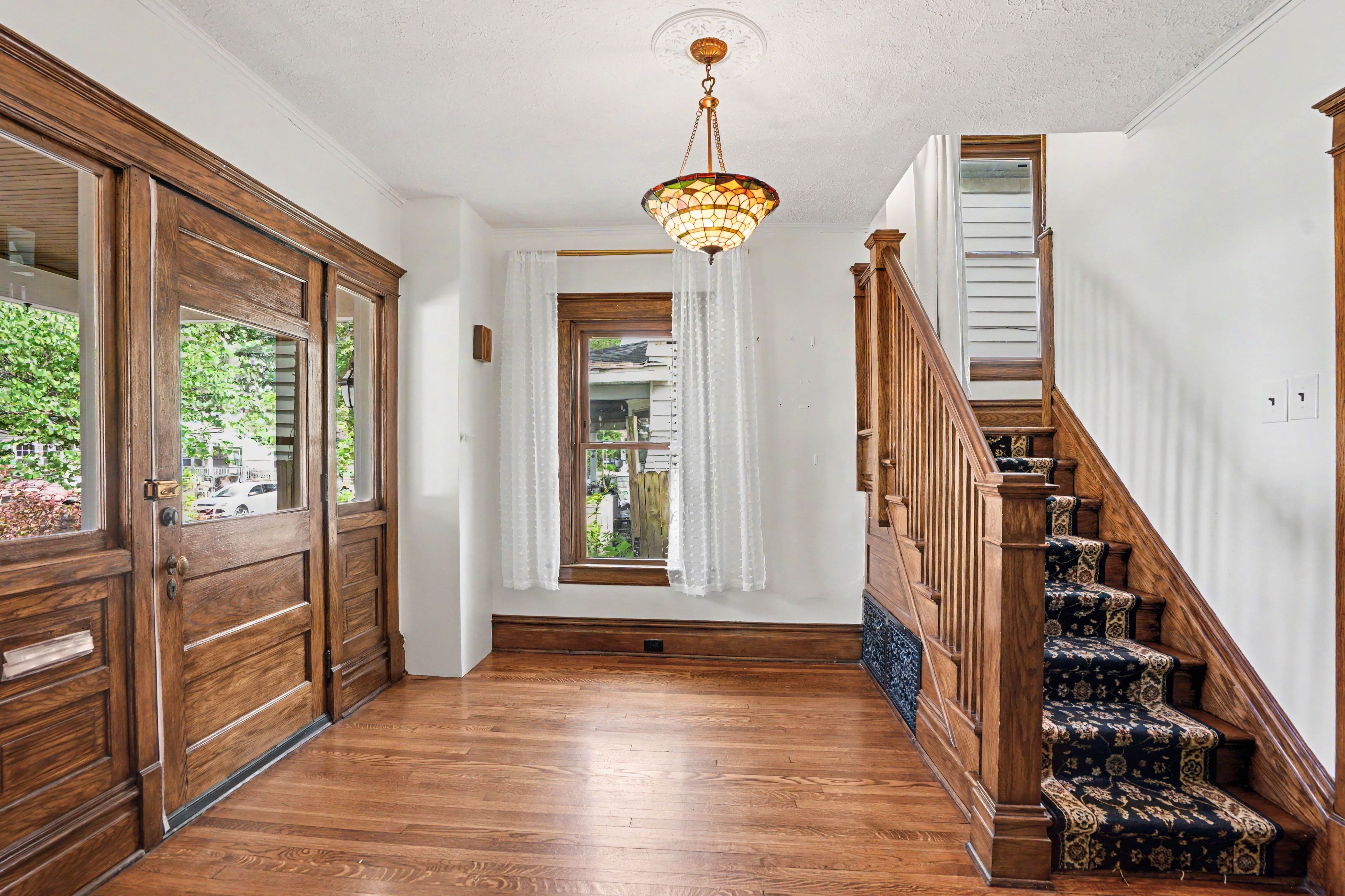 1155 Portage Ave – photo 4