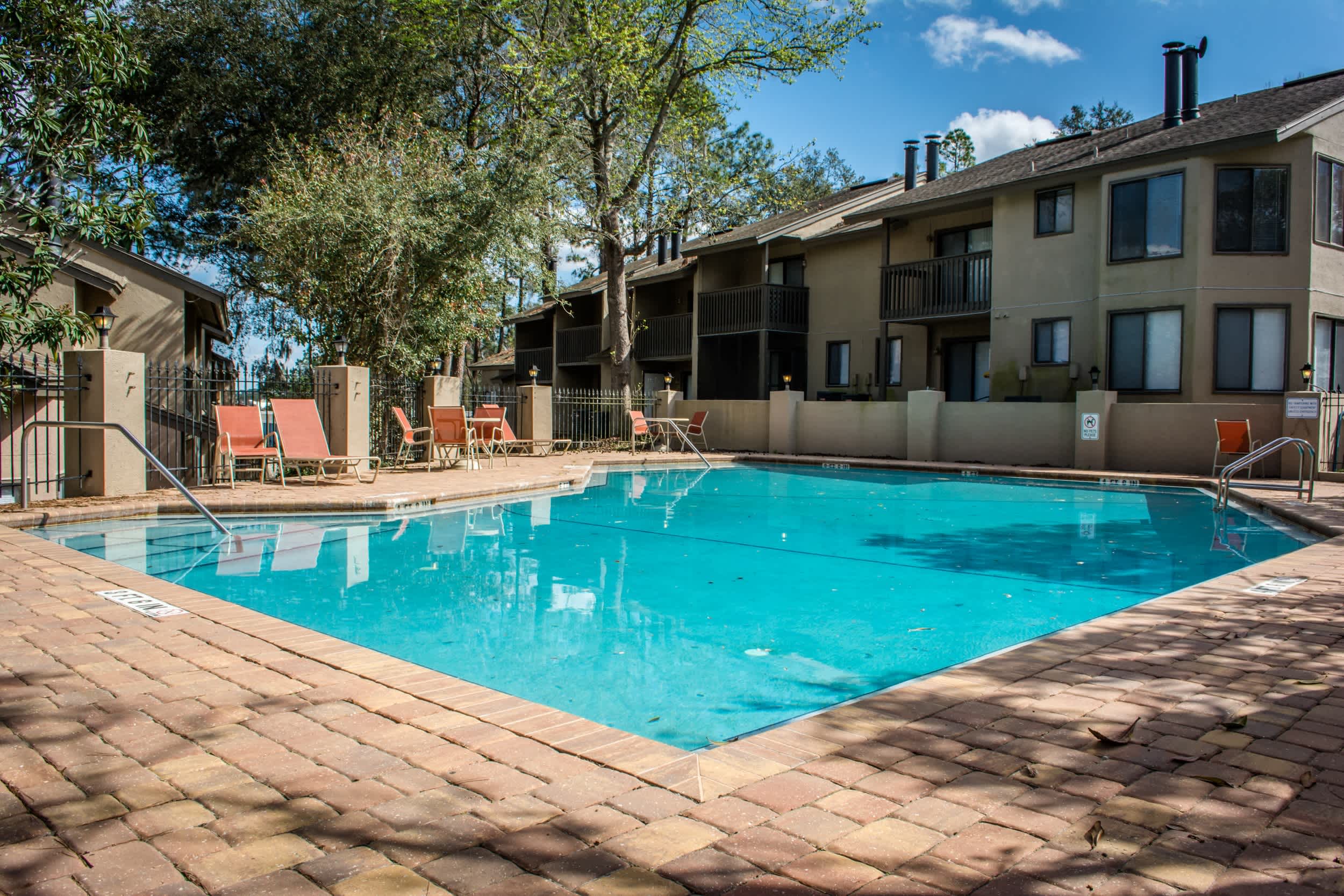 Laurel Grove Apartments – photo 1