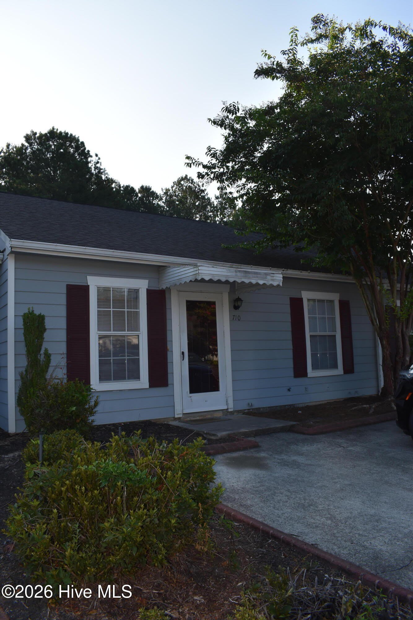 710 Legacy Court – photo 1