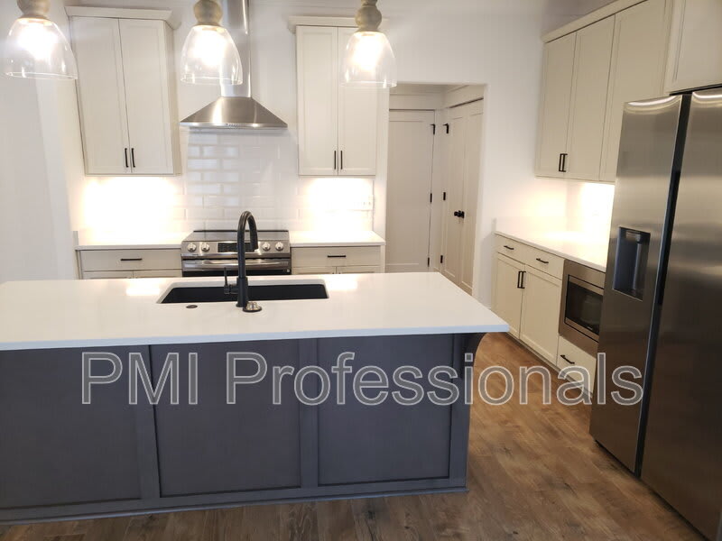 219 S Bilbro Ave – photo 4