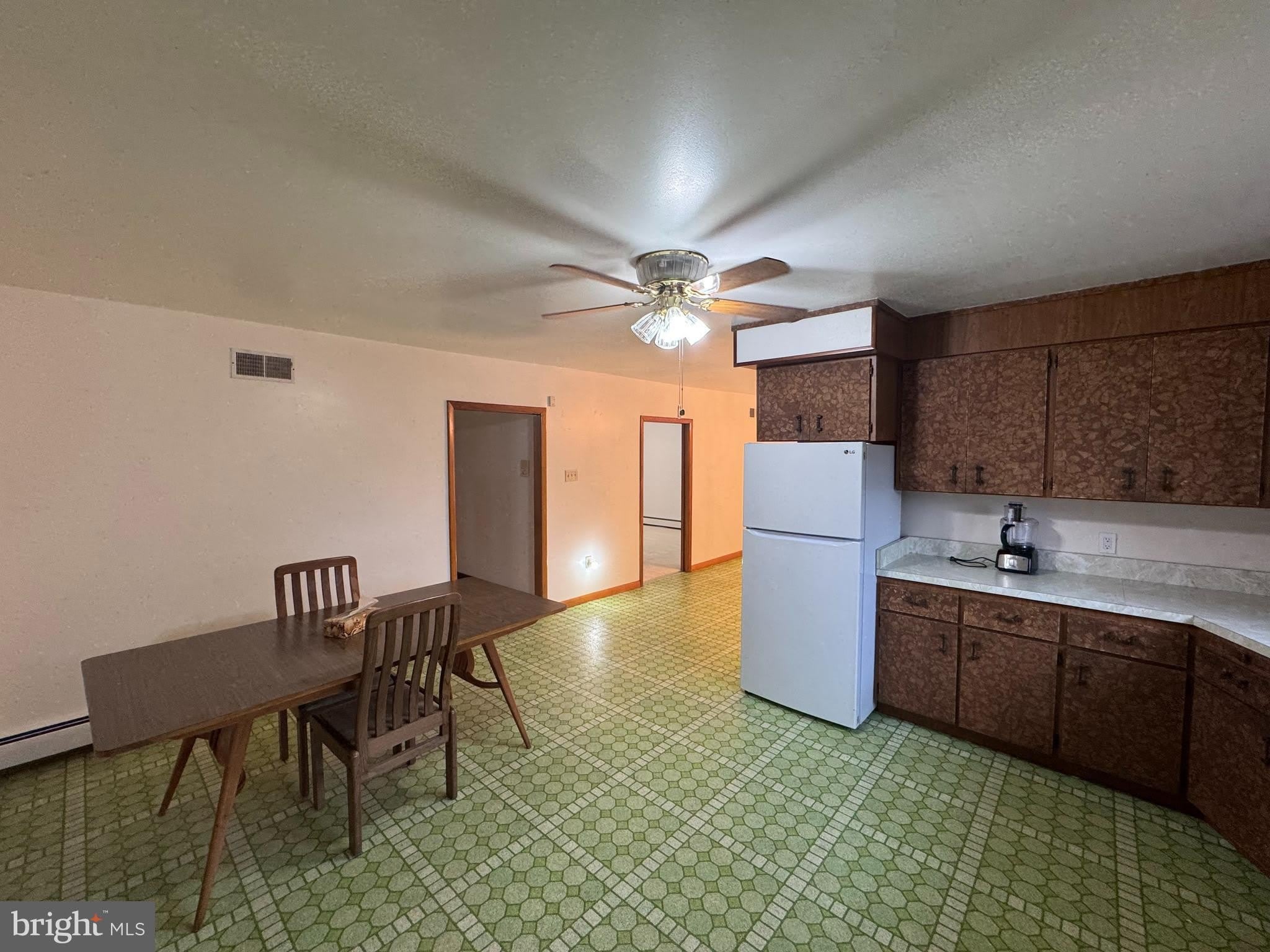 1305 HAWTHORNE Lane – photo 5