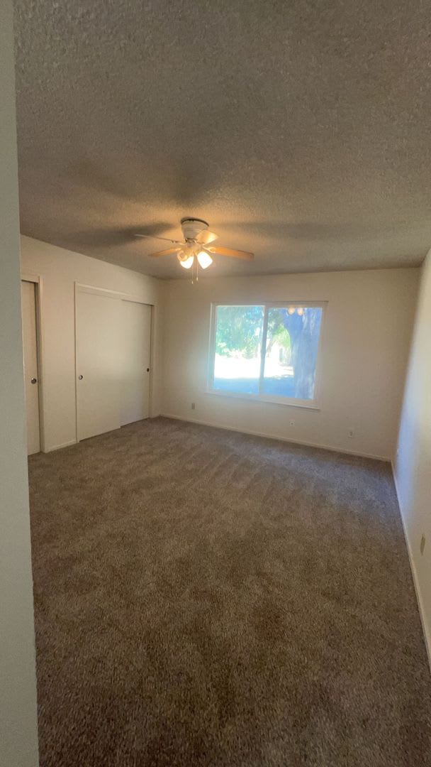 303 Diane Ct, Merced – photo 3