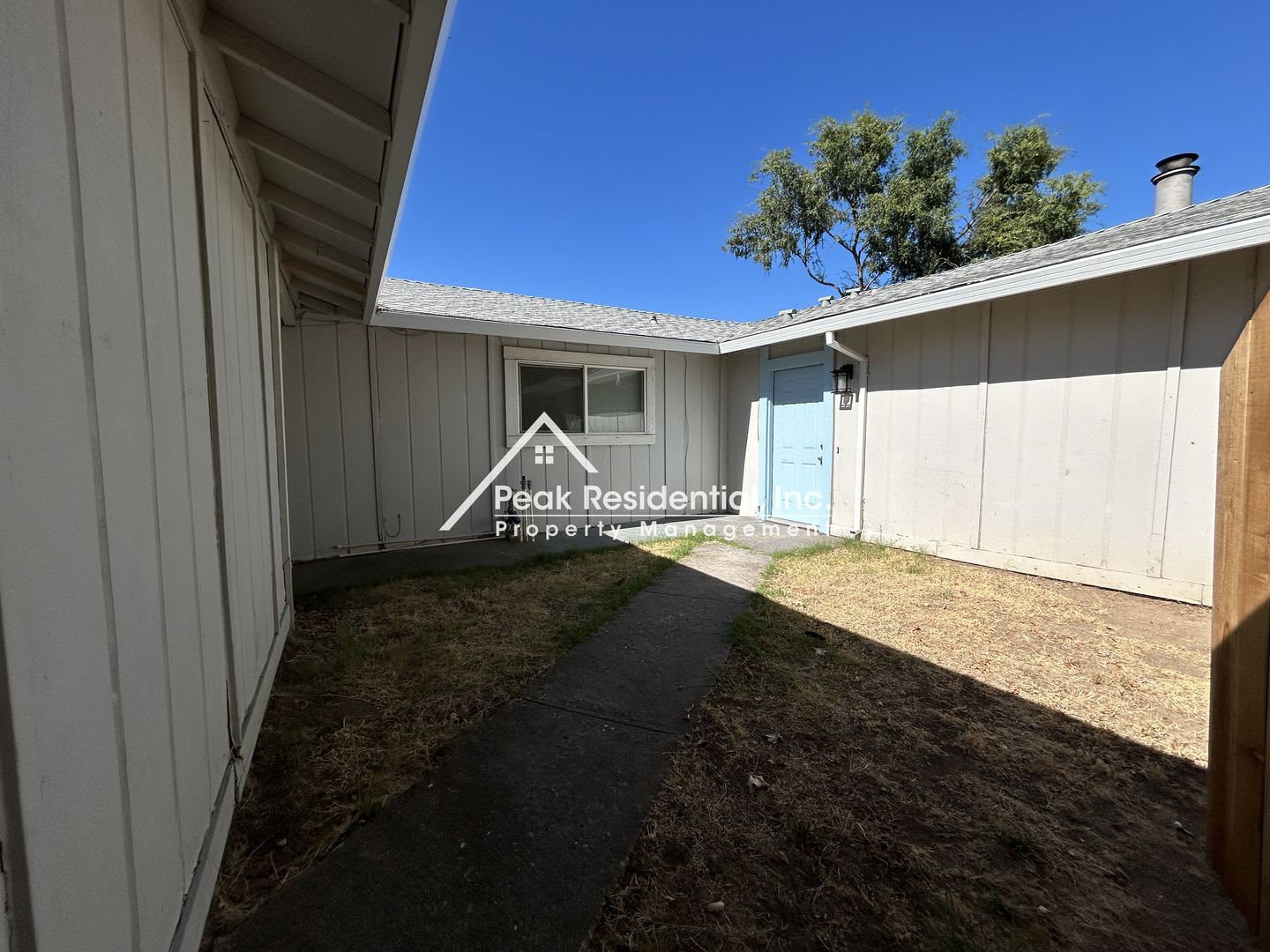 Great Location 3bd/2ba Duplex in Citrus Heights! – photo 5