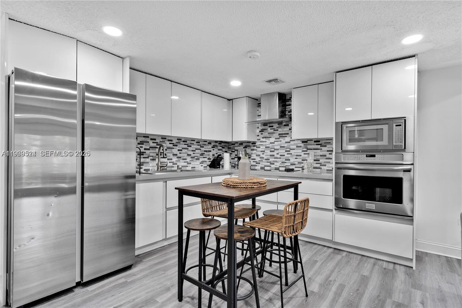 1841 Southwest 29Th Avenue – photo 5