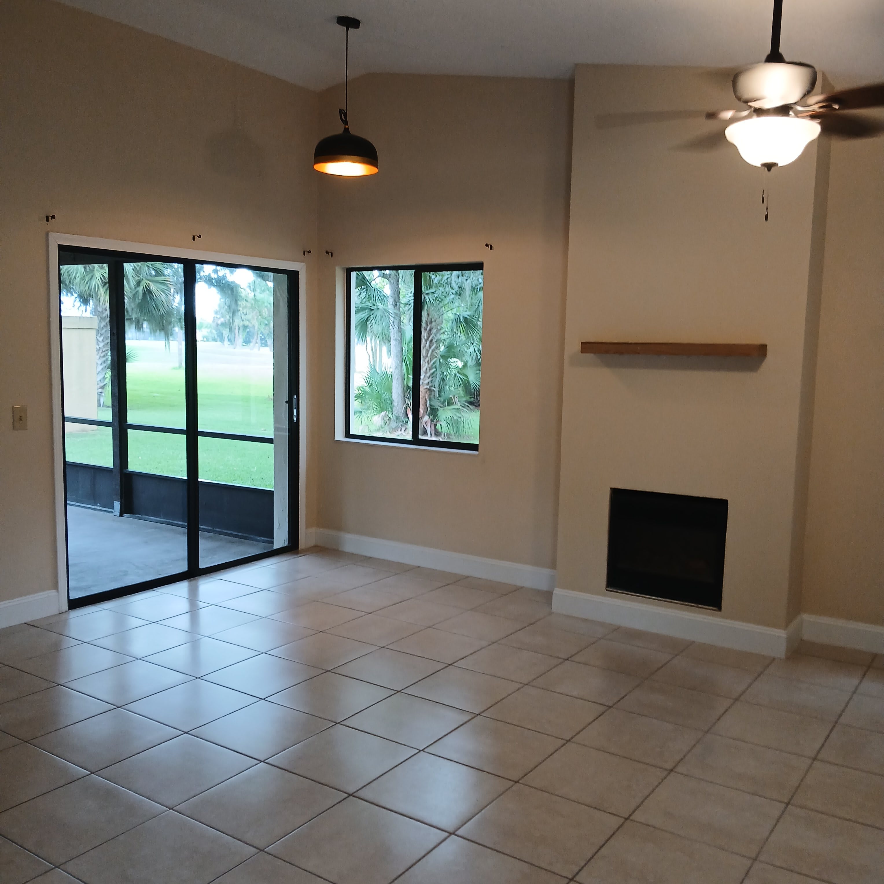 39 Club House Dr – photo 4