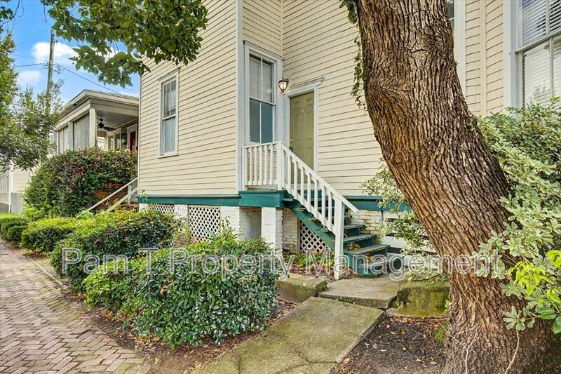 402 E Park Ave – photo 2