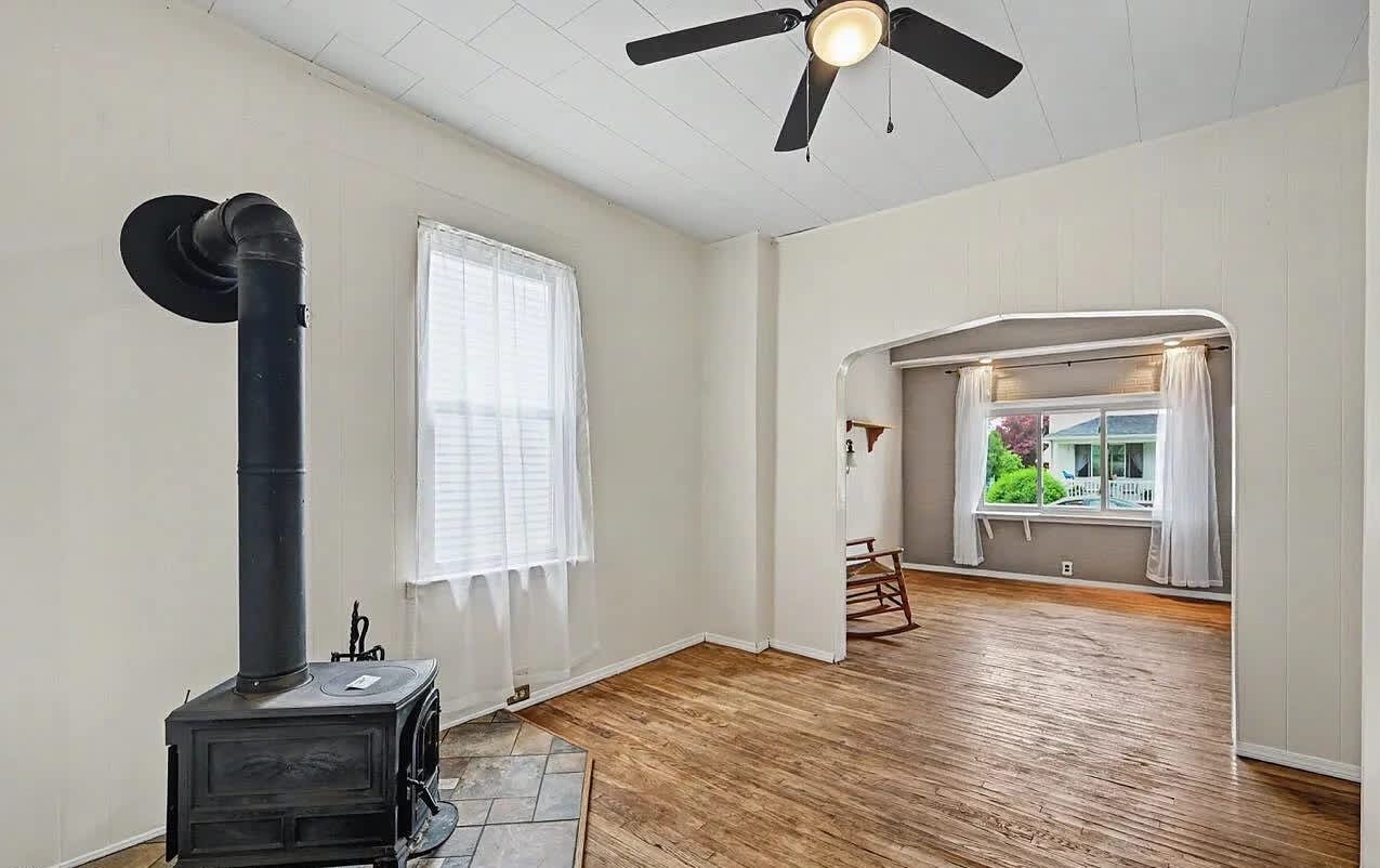 521 Florin St – photo 4
