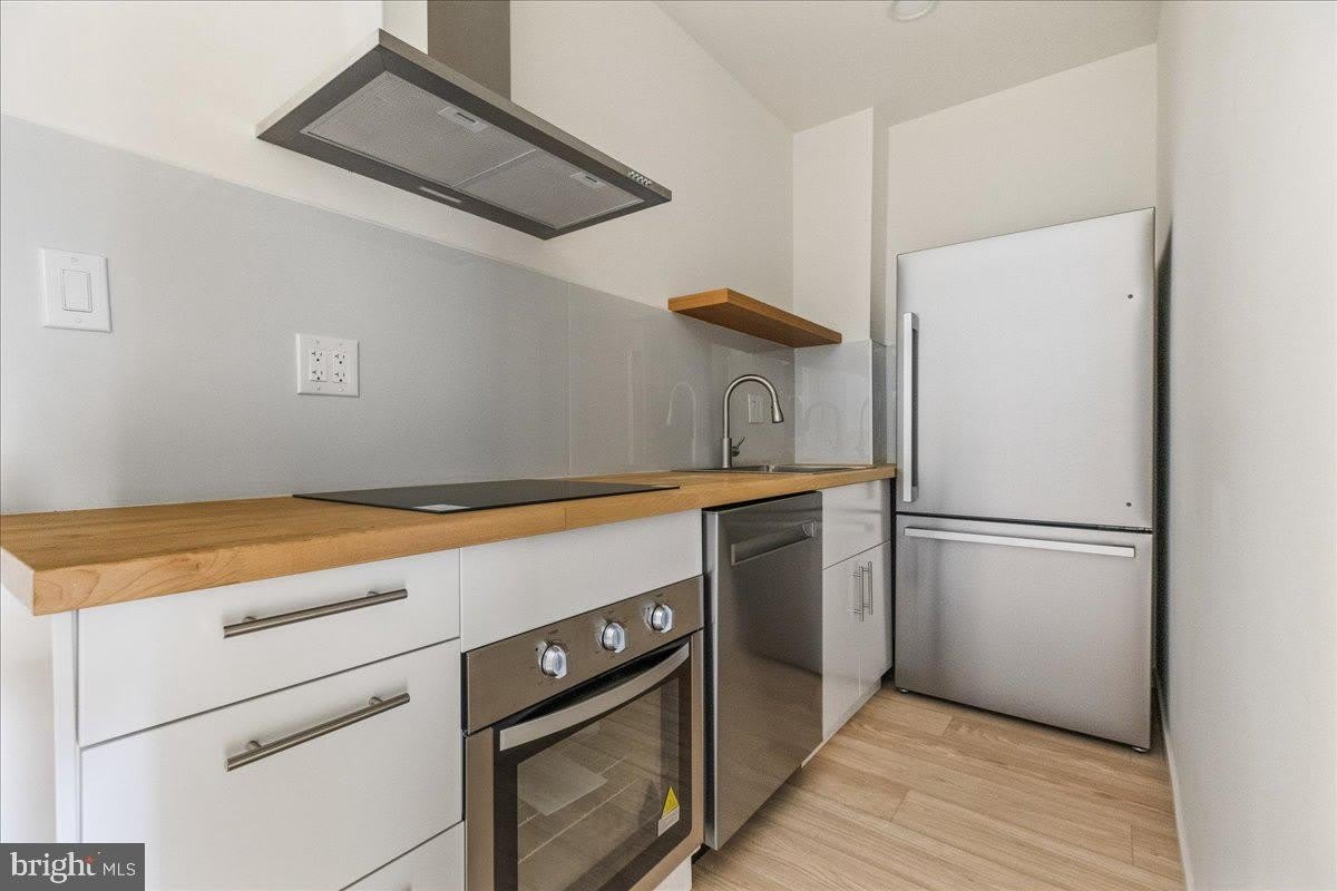 3907 SPRING GARDEN Street – photo 1