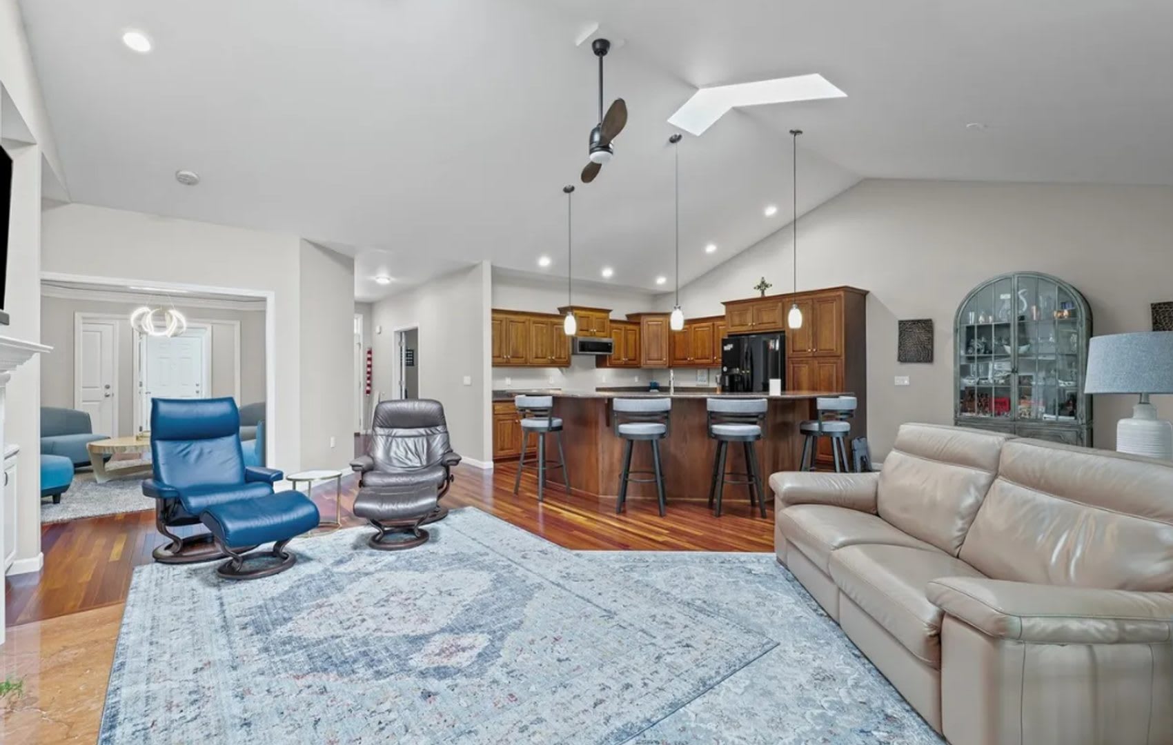 Maintenance Free Condo in SW Champaign – photo 4