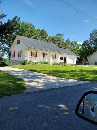 562 Twin Rivers Drive – photo 3