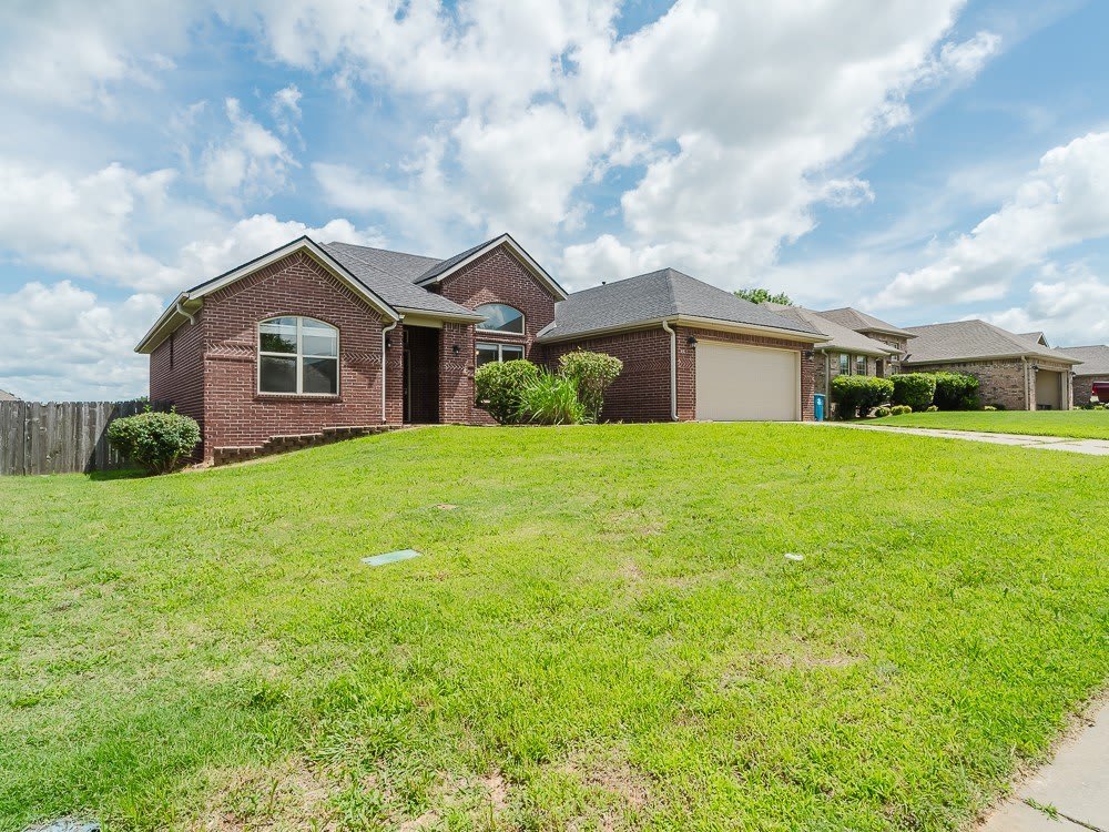 4302 SW Brownstone Avenue – photo 2