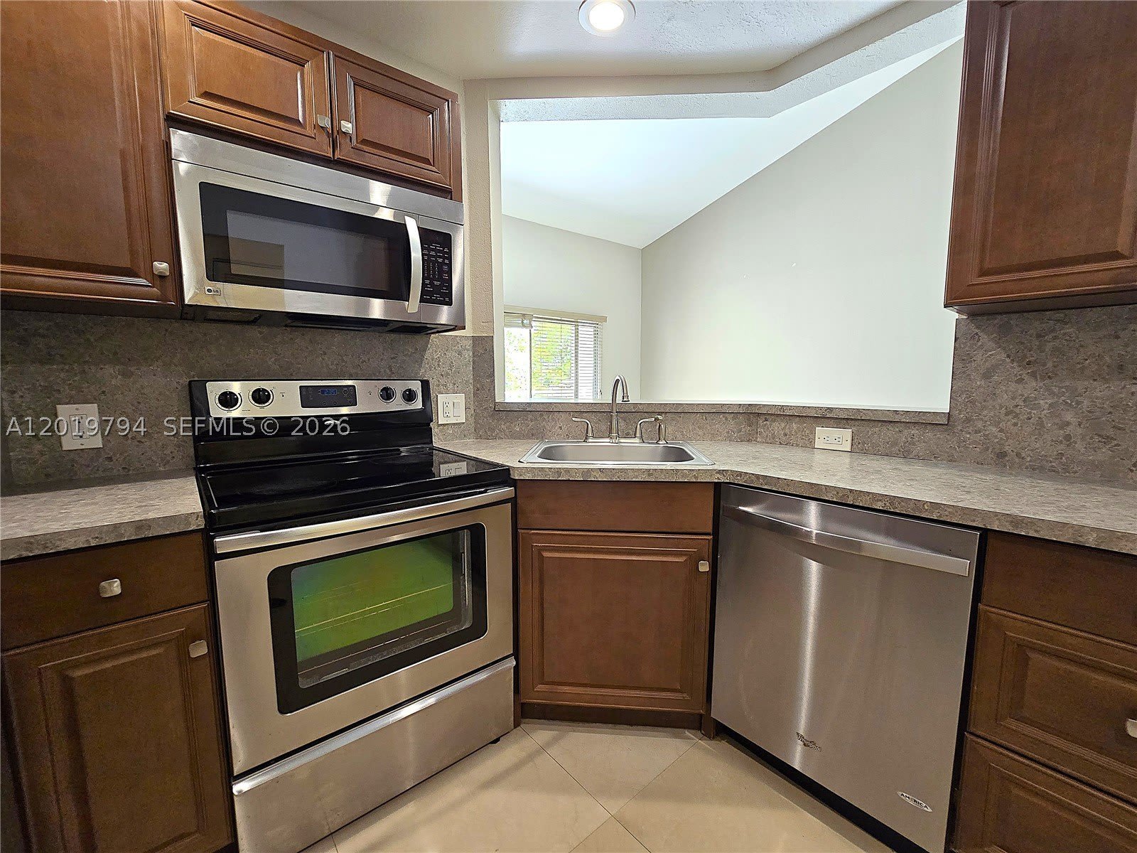 3457 Nw 44Th St – photo 1