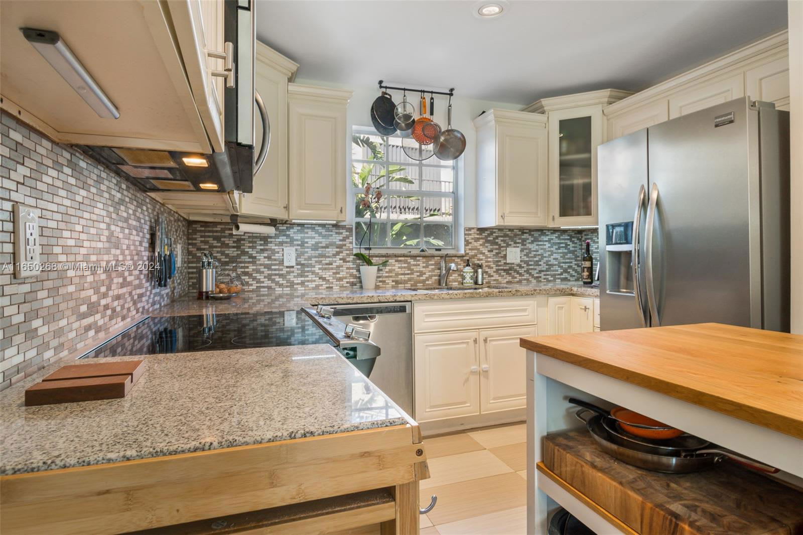 978 Northwest North River Drive – photo 5