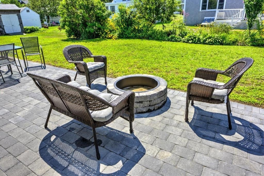 16 Freeman Avenue – photo 3