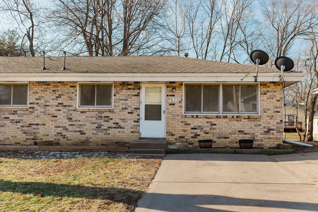 419 E Watrous Ave – photo 1