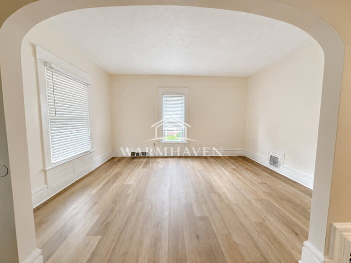 212 Gale Street – photo 3