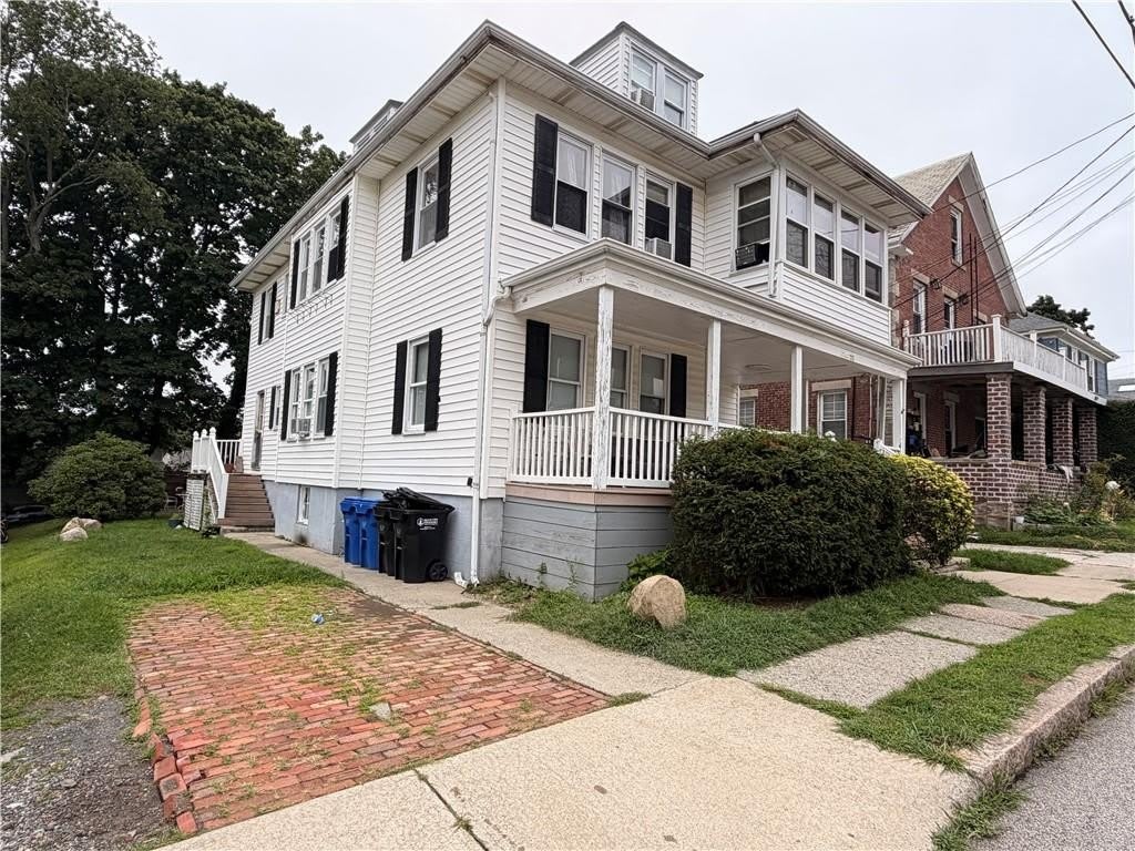 10 Russell Avenue – photo 5