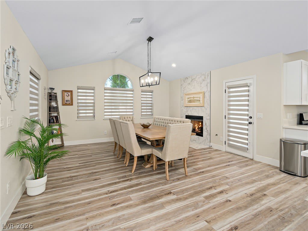 9041 Kingsdale Court – photo 4