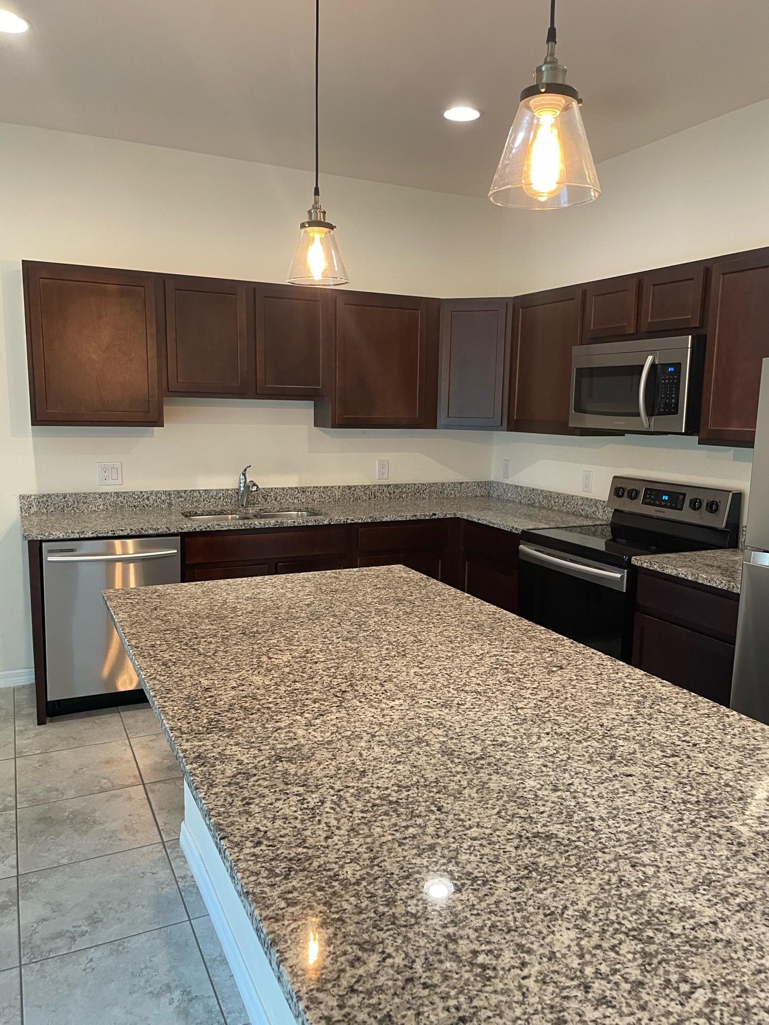 24484 Zephyr Ct – photo 2