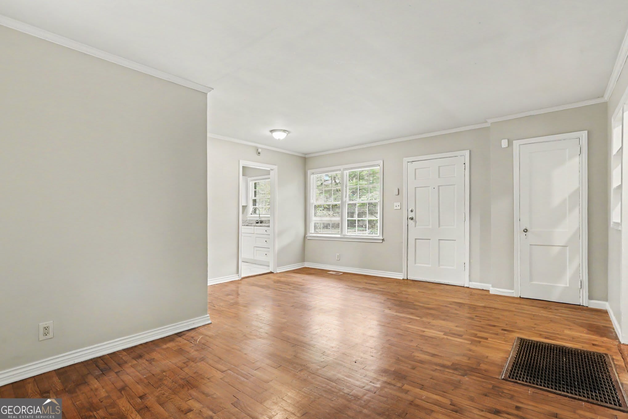 3743 Poplar Drive – photo 4