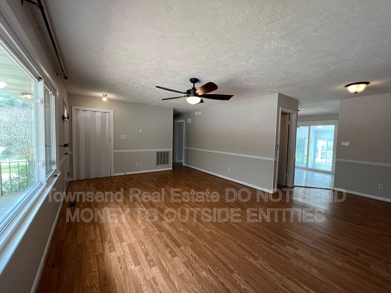 1905 McPherson Avenue – photo 2