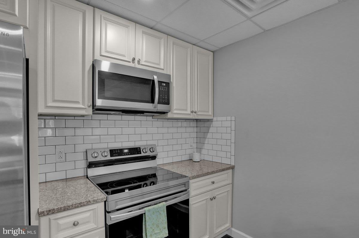 933 N HANOVER Street – photo 5