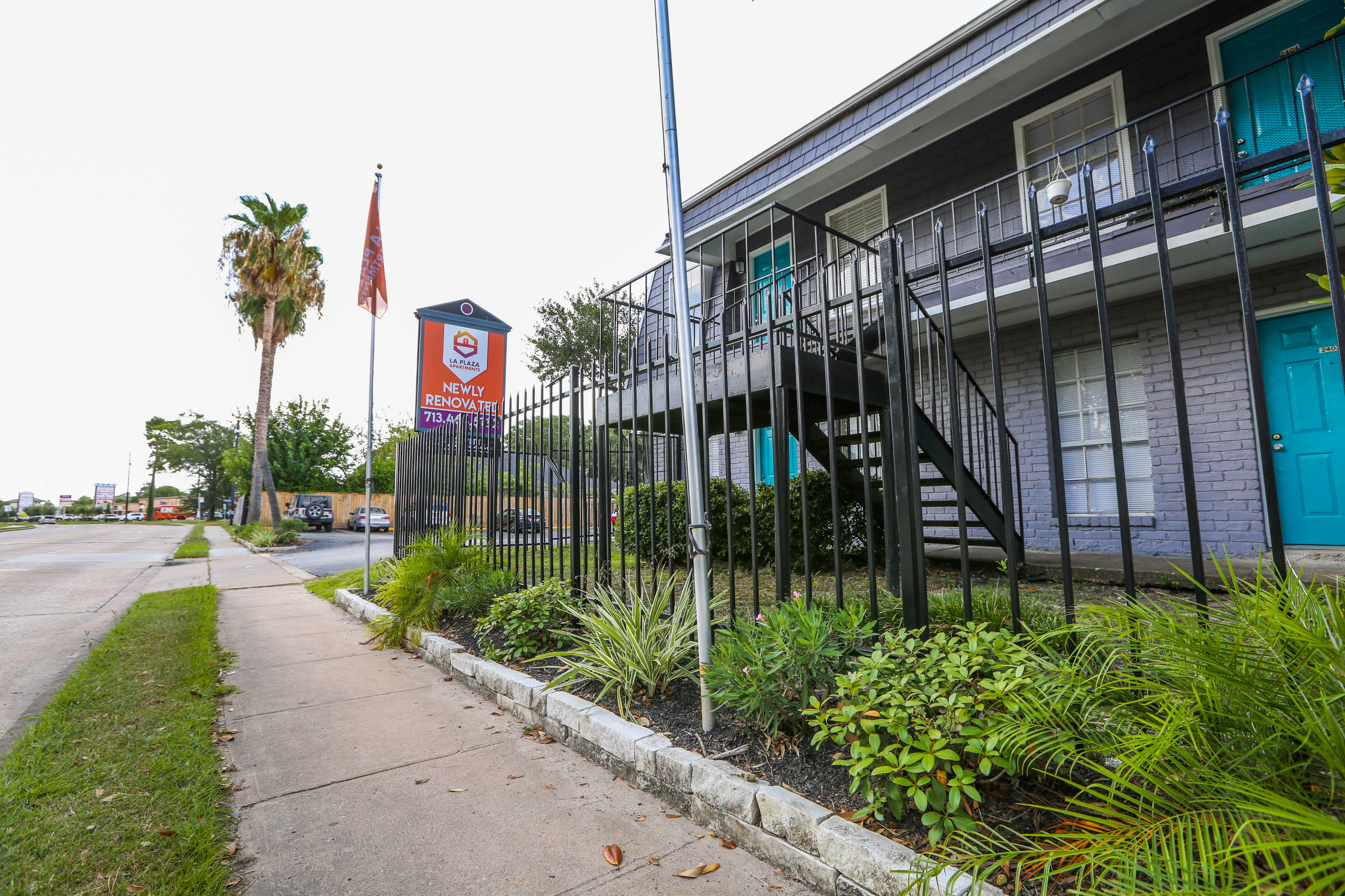 La Plaza – photo 4