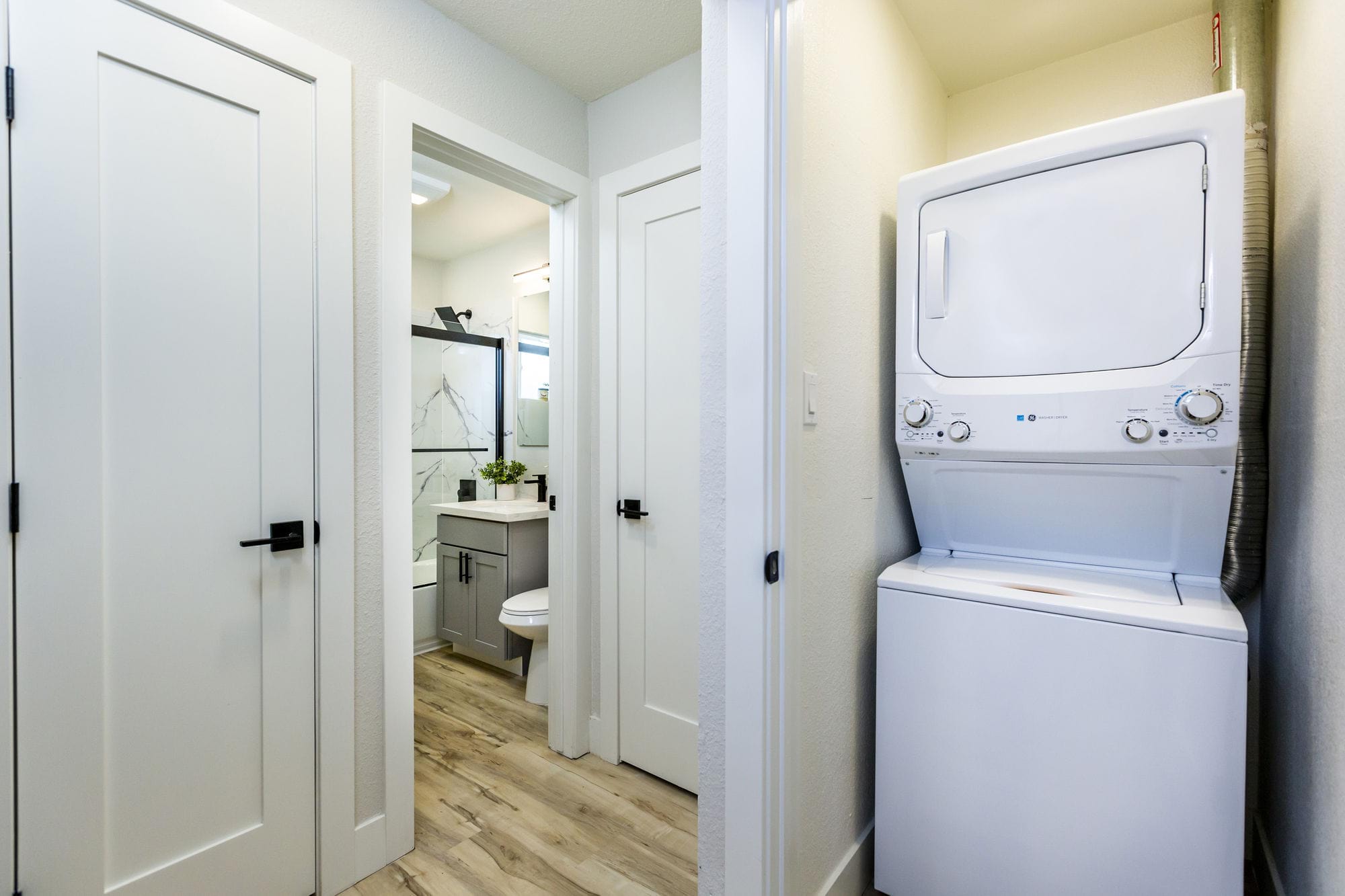 Meadowbrook Apartments – photo 2