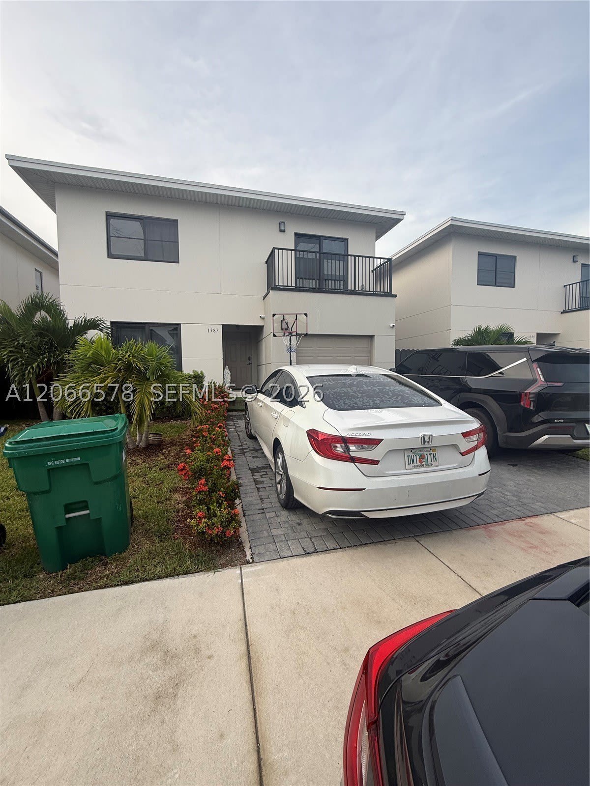 1387 NW 2nd Ln – photo 2