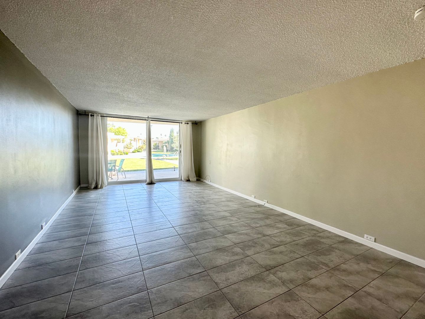 Coming Soon Beautiful 2 Bedroom 2 Bathroom Condo In Palm Springs – photo 3