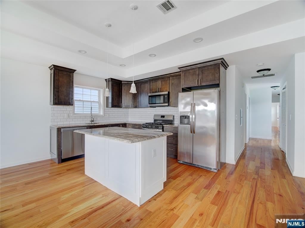 8907 Grand Avenue – photo 4