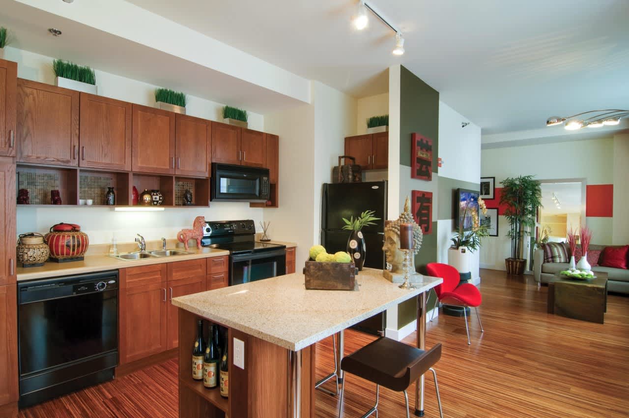 63 E Lake – photo 3