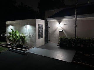 12300 SW 18 TE – photo 3