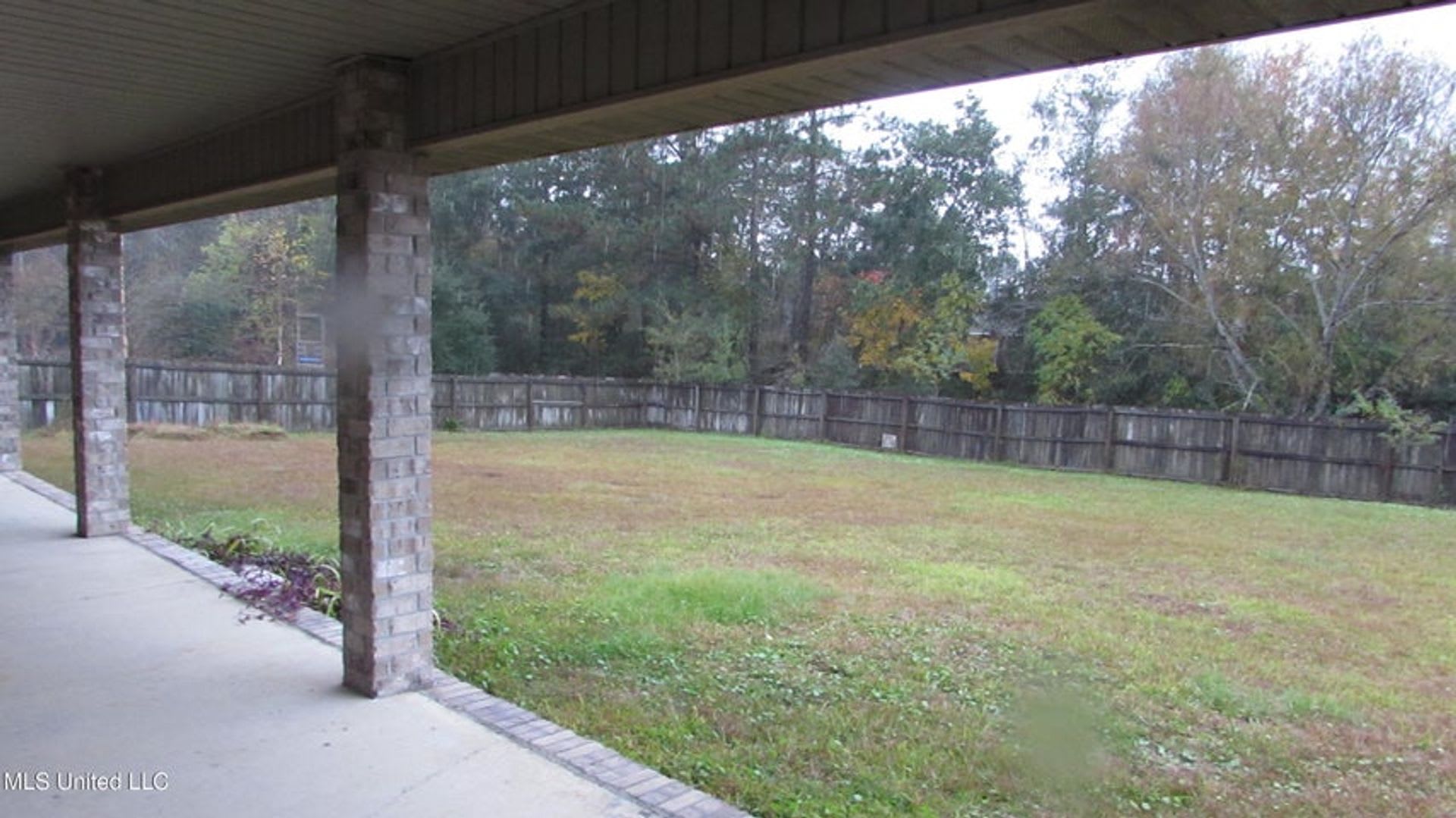 Over 3000sf – photo 4