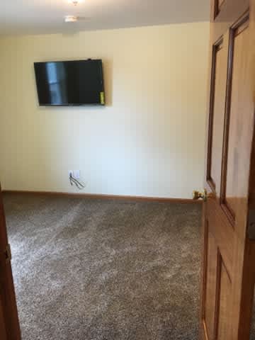 208 1/2 W Washington St – photo 5