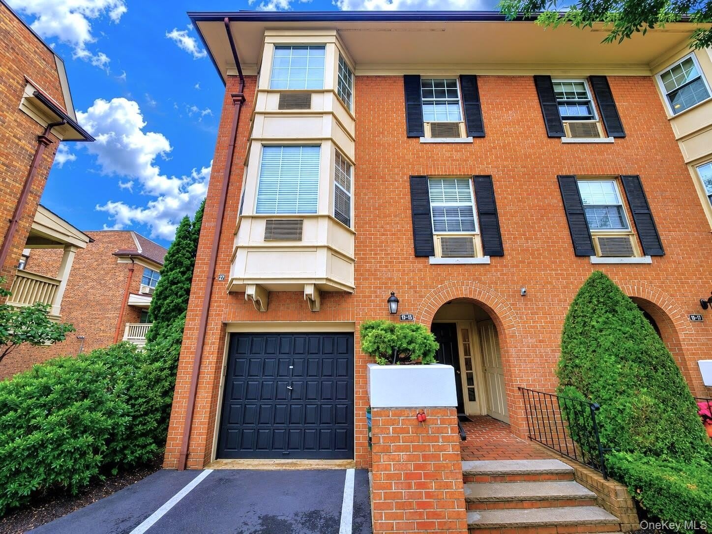 13-15 Estates Lane – photo 1