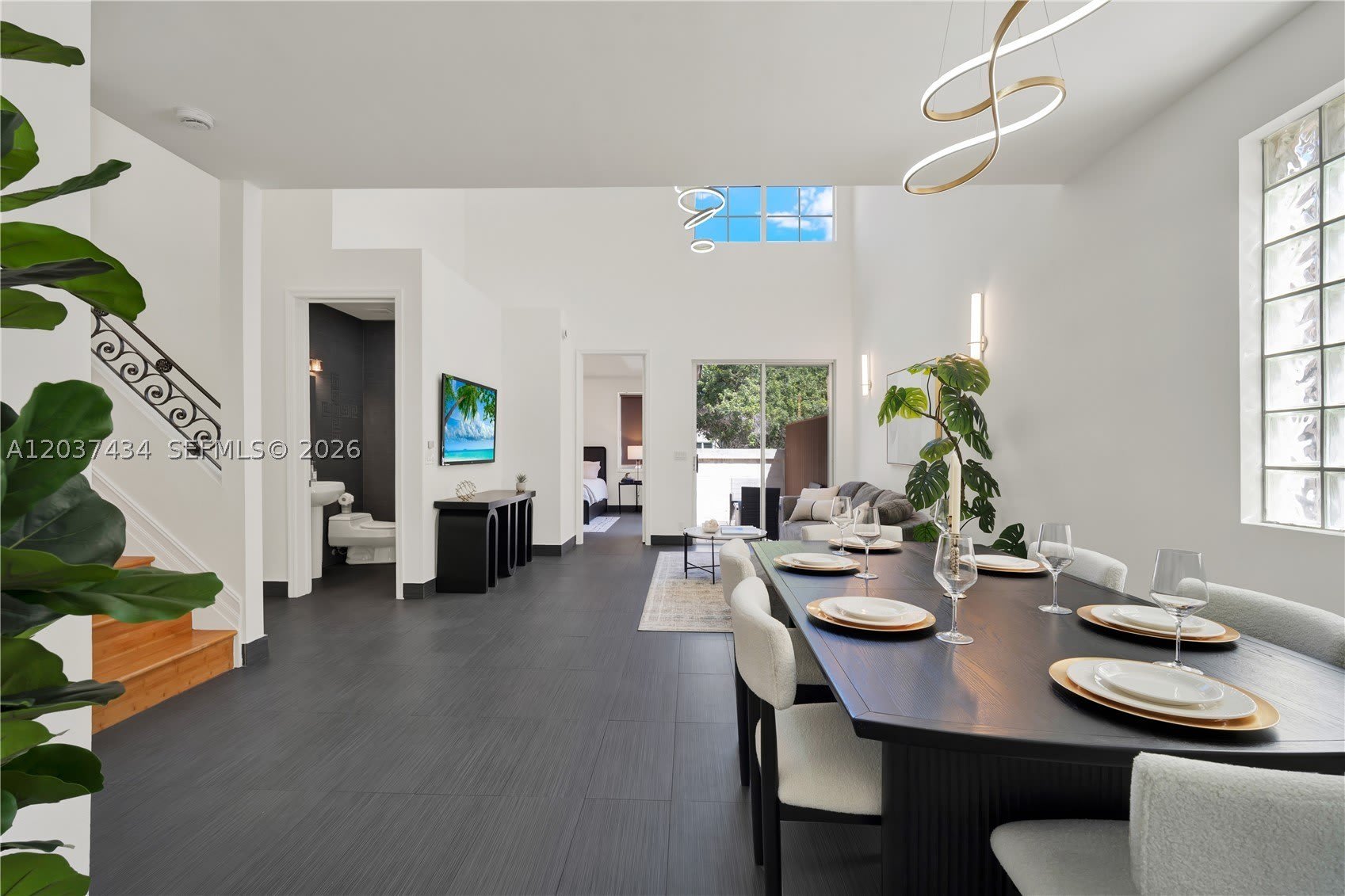 1251 Hayes St – photo 2