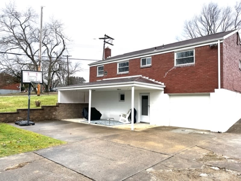307 Olympic Road – photo 3