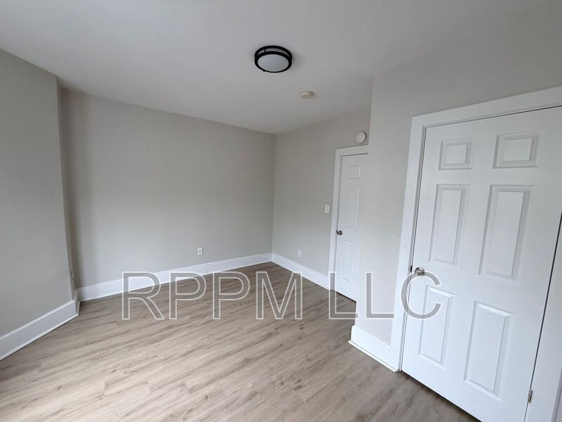 106 N 16th St #1 – photo 5