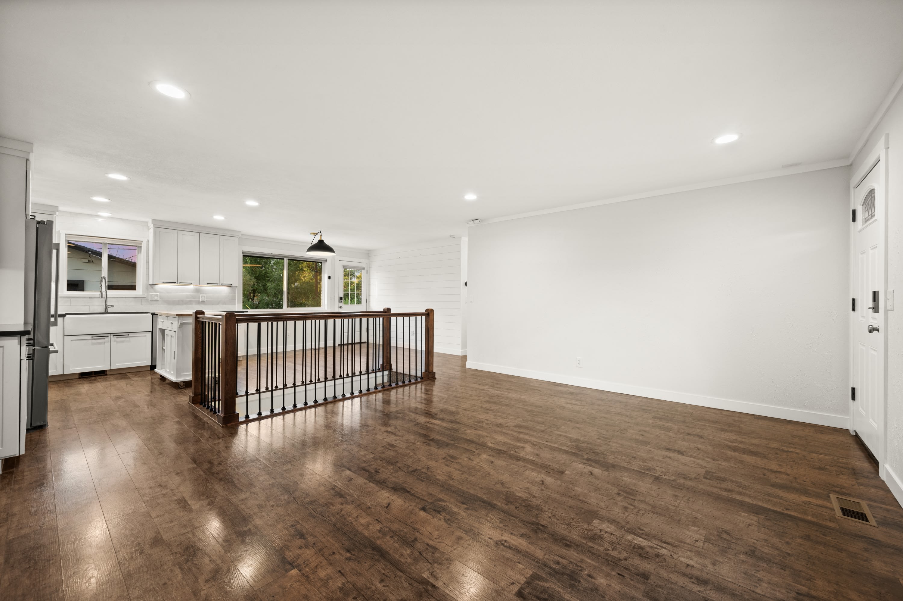 1733 7200 South – photo 2