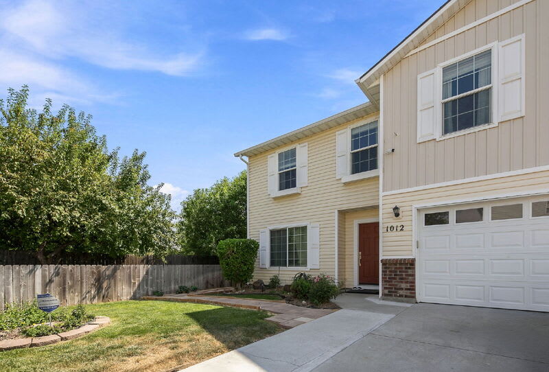 1012 N Jullion Ave – photo 2
