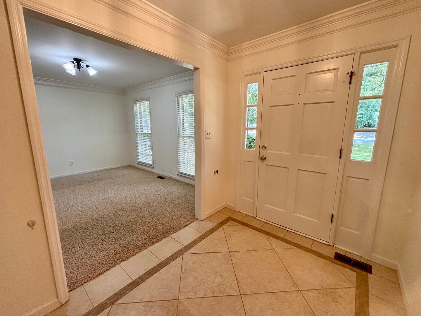 4160 Creekwood Drive – photo 3