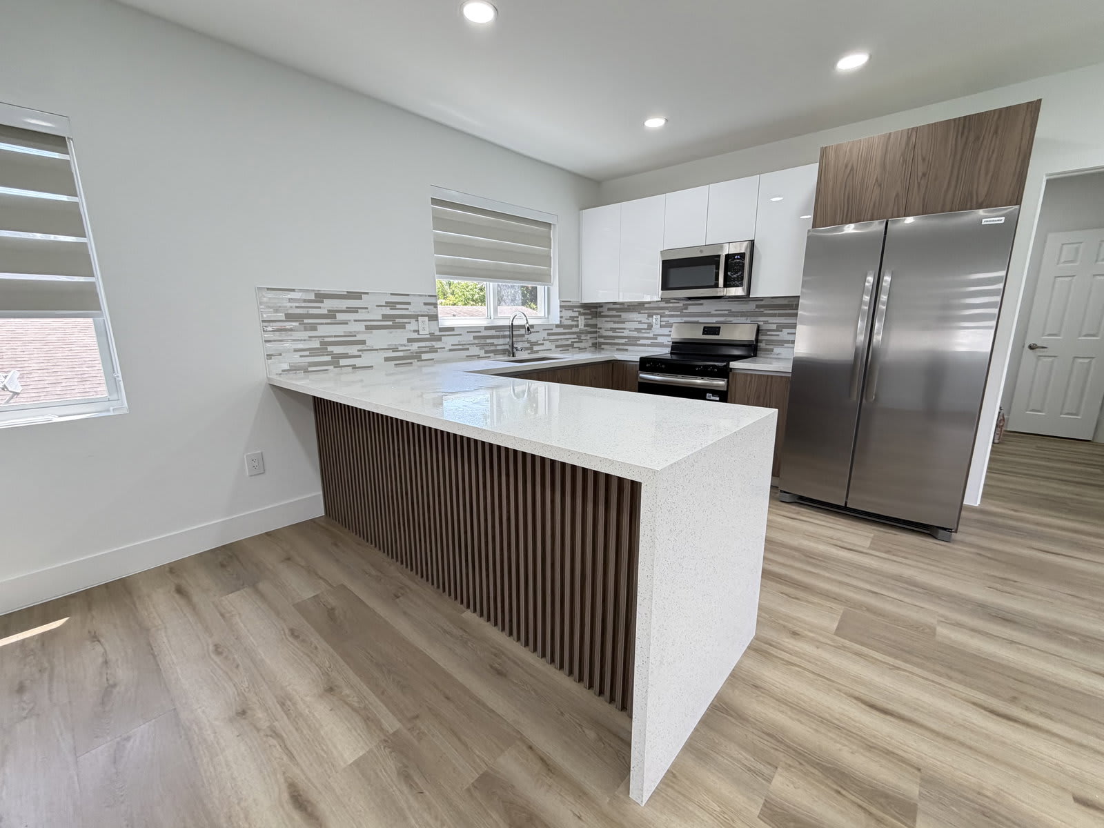 311 Southwest 27Th Avenue – photo 5