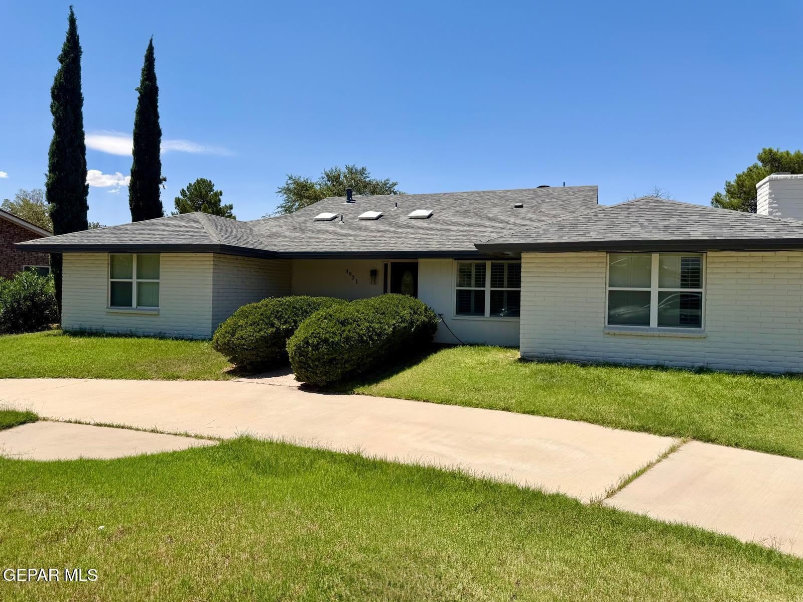 4921 VISTA GRANDE Circle – photo 3