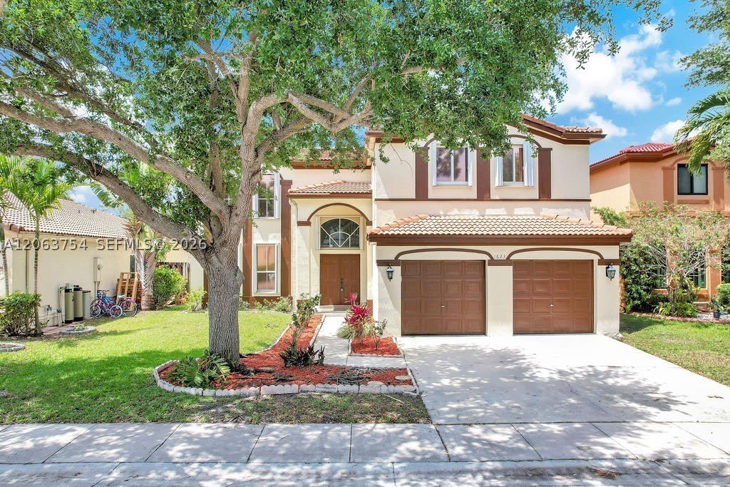 1623 E Harmony Lake Cir – photo 1