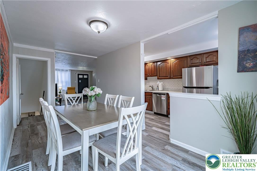 757 Benton Street – photo 5
