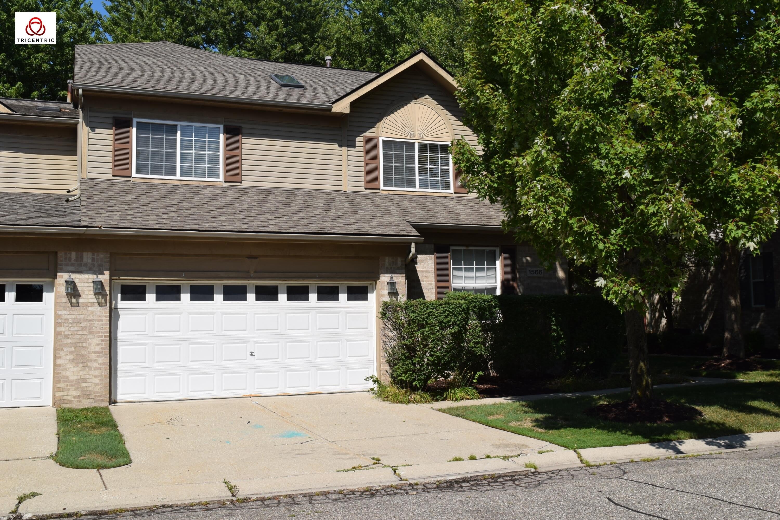 1566 Heron Circle – photo 2