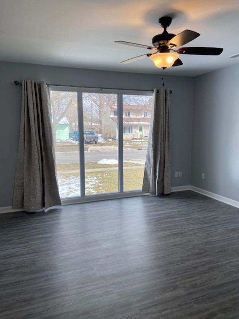 Recently updated Downtown Chelsea Ranch – photo 4