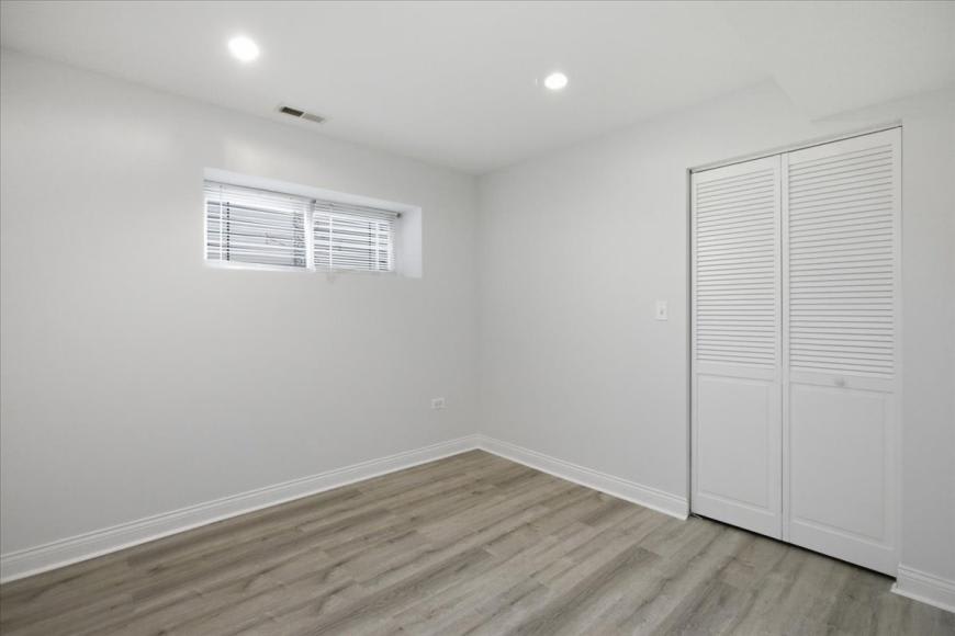 3528 W Shakespeare Ave – photo 5